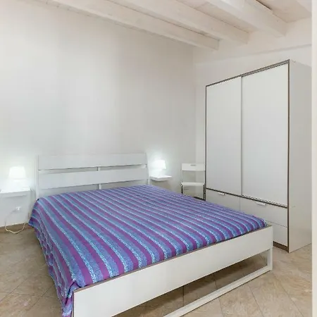 Casa vacanze Marinella Di Montalbano